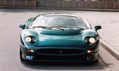 捷豹xj220诞辰20周年:仍在灯火阑珊处