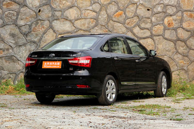 让幸福指数飞 试驾东风风神a60 2.0cvt