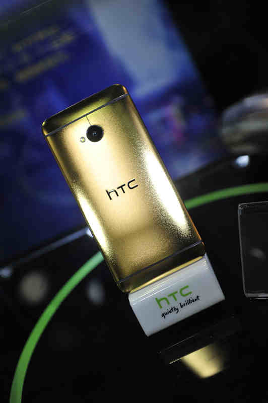 黄金版htc one max