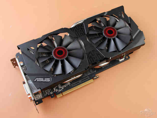 显卡 评测 正文 耕升 gtx970 赵云版,依旧是那熟悉而又经典的红